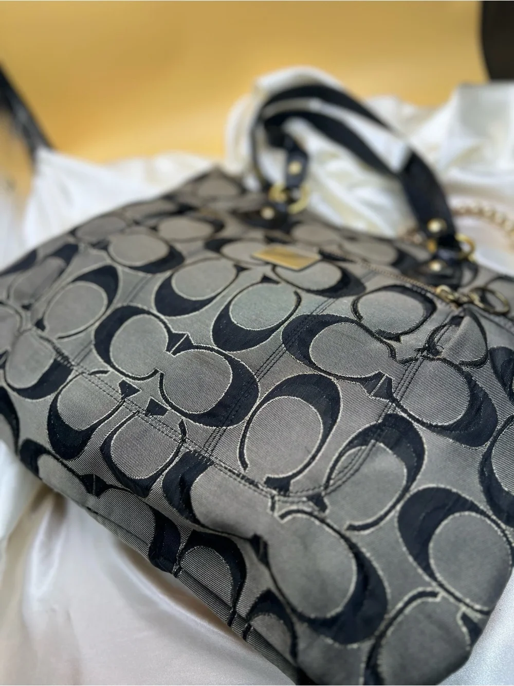 COACH POPPY Black Signature Glam Tote.